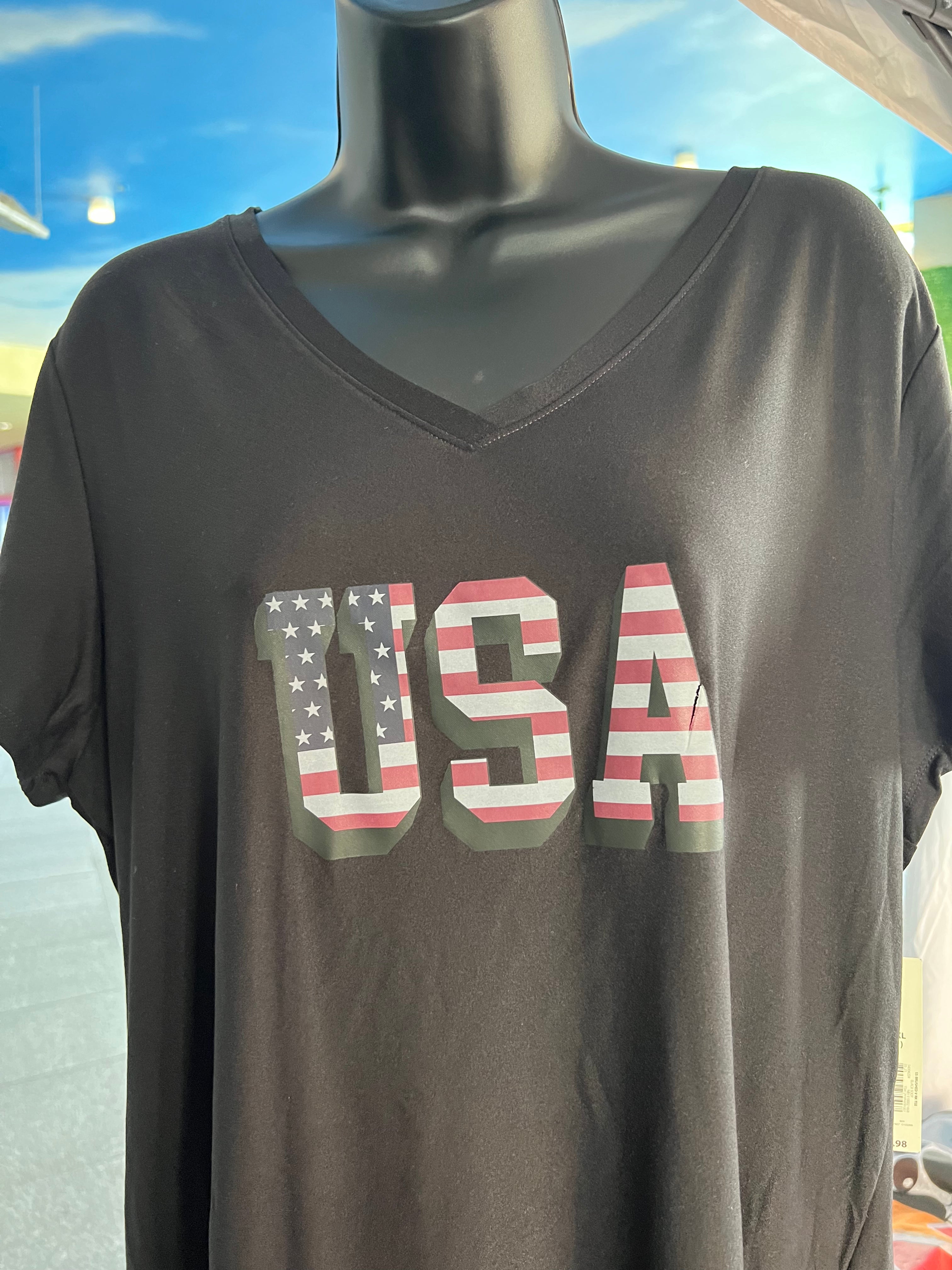 T-shirt with “USA” Graphic Designs
