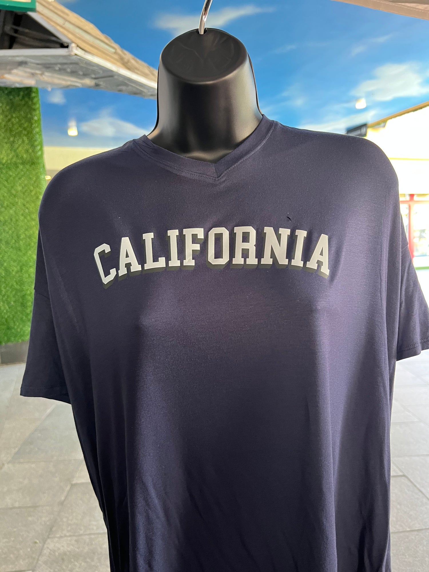 T-shirt with “California” Graphic Design