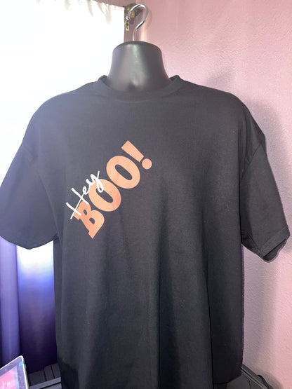 T-Shirt with &quot;Hey Boo” Graphic Design