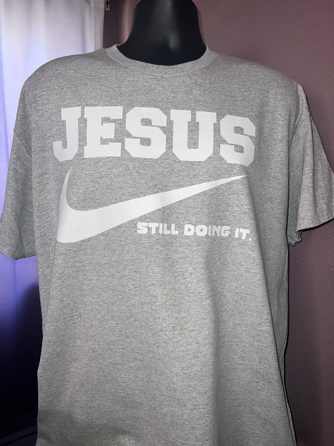 T-shirt with Jesus Still Doing It Design