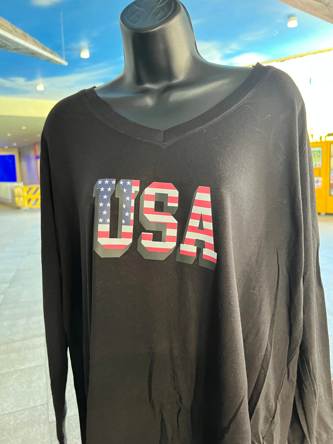 T-shirt with “USA” Graphic Designs