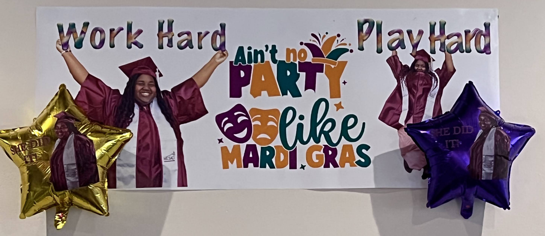 Mardi Gras Graduation Banner (Horizontal)